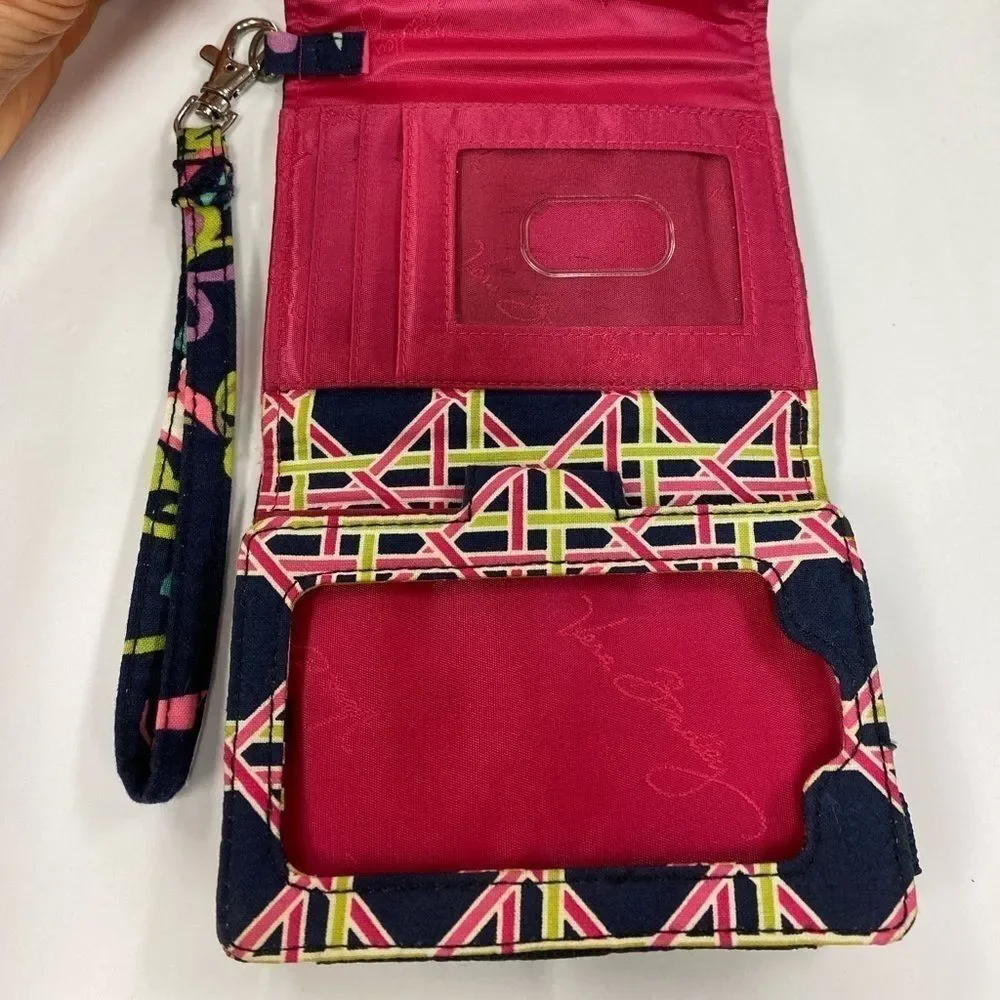 VERA Bradley‎ floral compact wallet wristlet